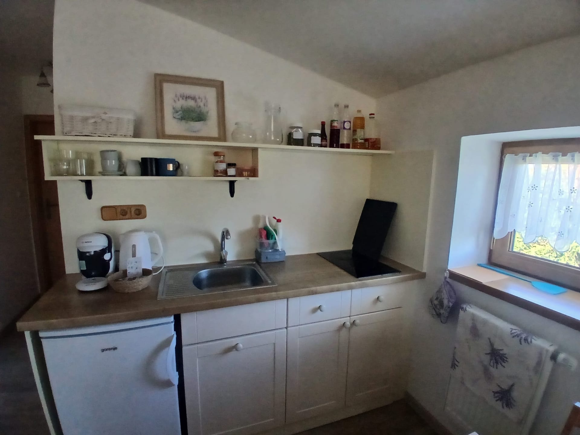 Apartmán Levandule – kuchyňská linka
