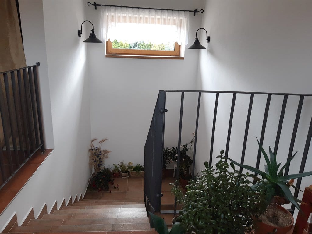 Schodiště a vstup do apartmánů